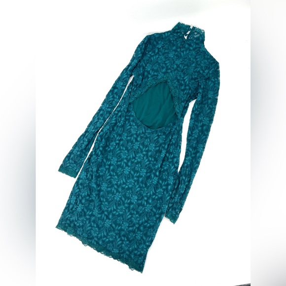 Emerald Green Lace Holiday New Years Eve Long Sleeve Evening Open Back Dress - Picture 12 of 16